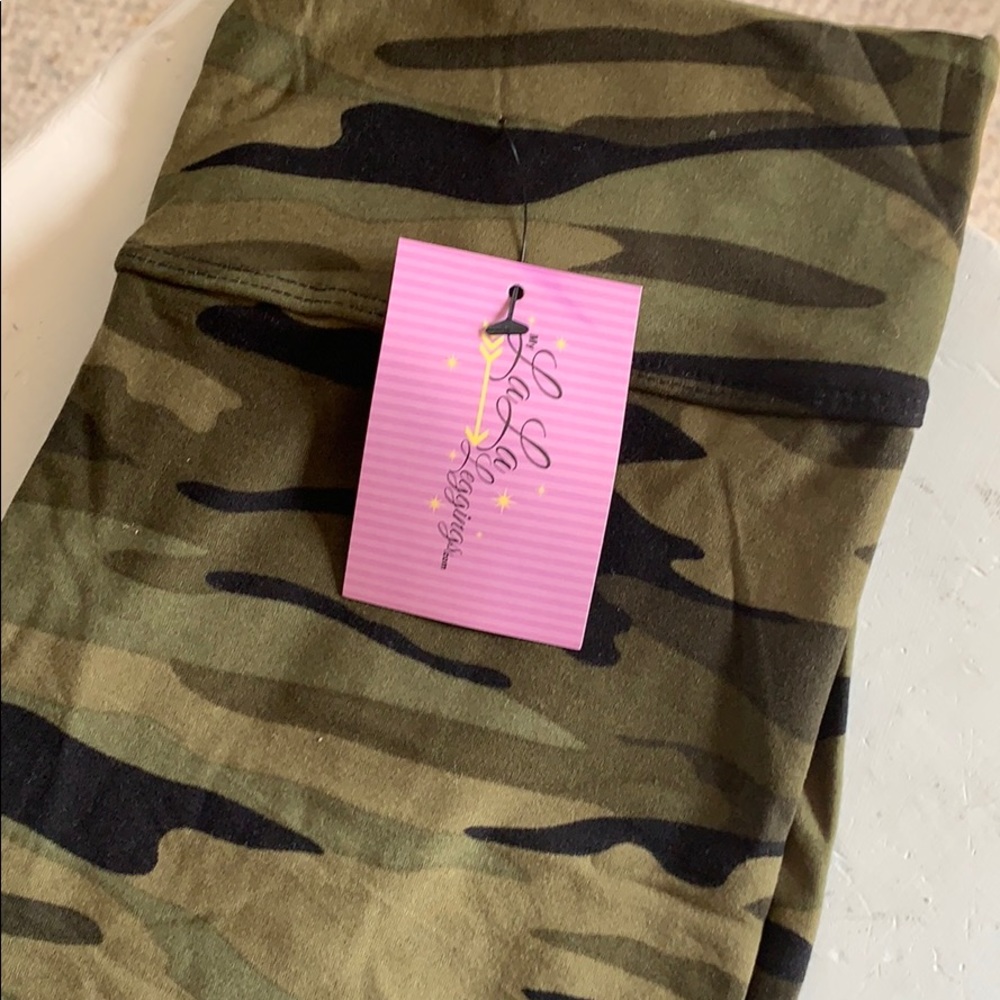 Capri Leggings - Camo style